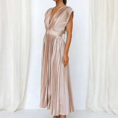 Maria - Elegantes Faltenkleid